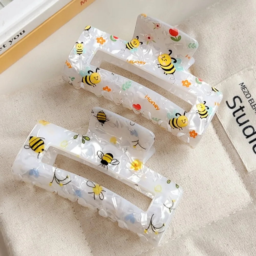 

NC Funny Bee Flower Print Hair Claw Hollow Square Acrylic Claw Clips Cute Cartoon Hair Clips Hair Accessories for Women Girls
