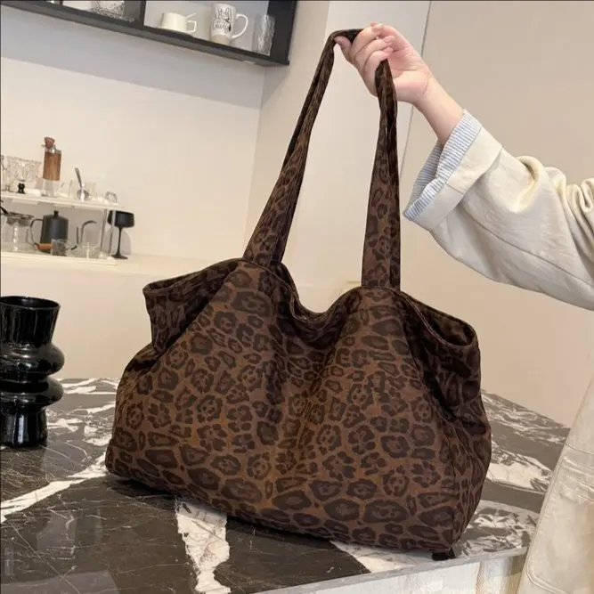 

Trendy Shoulder Bag, Fashion Crossbody Purse for Women, Chic Day to Night Tote, Minimalist Sling Bag, Textured Top Handle Bag