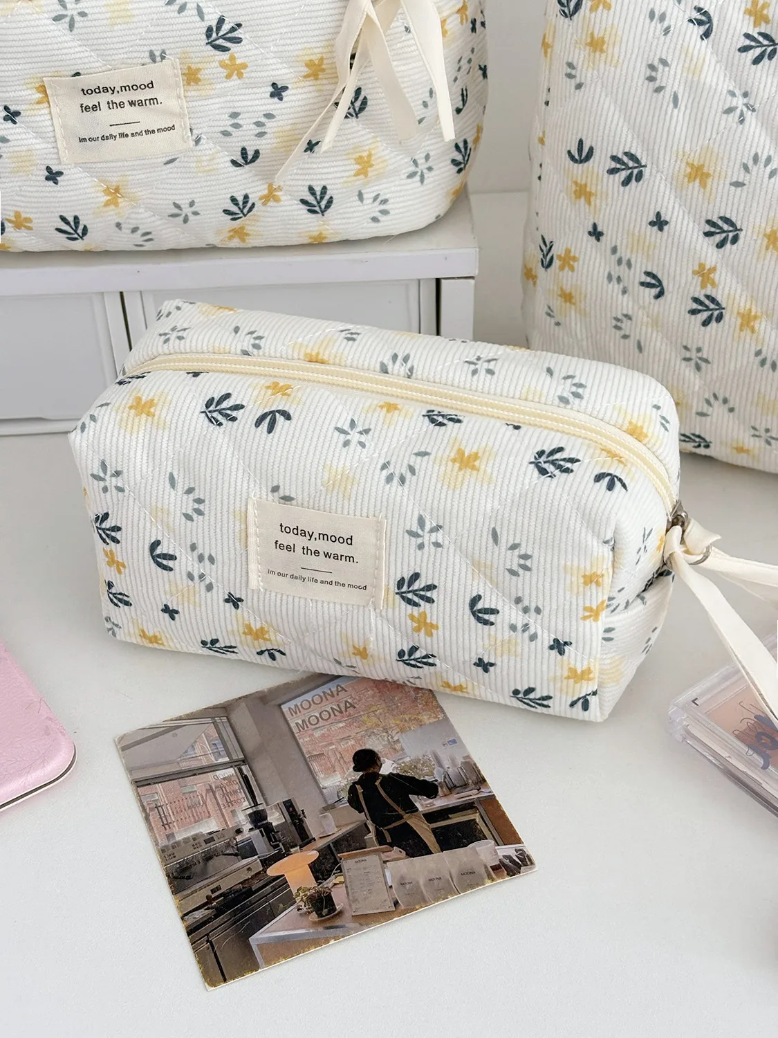 1 pc mini saco de maquiagem floral amarelo caso de maquiagem acessórios suporte de maquiagem saco de escova de maquiagem portátil lavagem de higiene pessoal