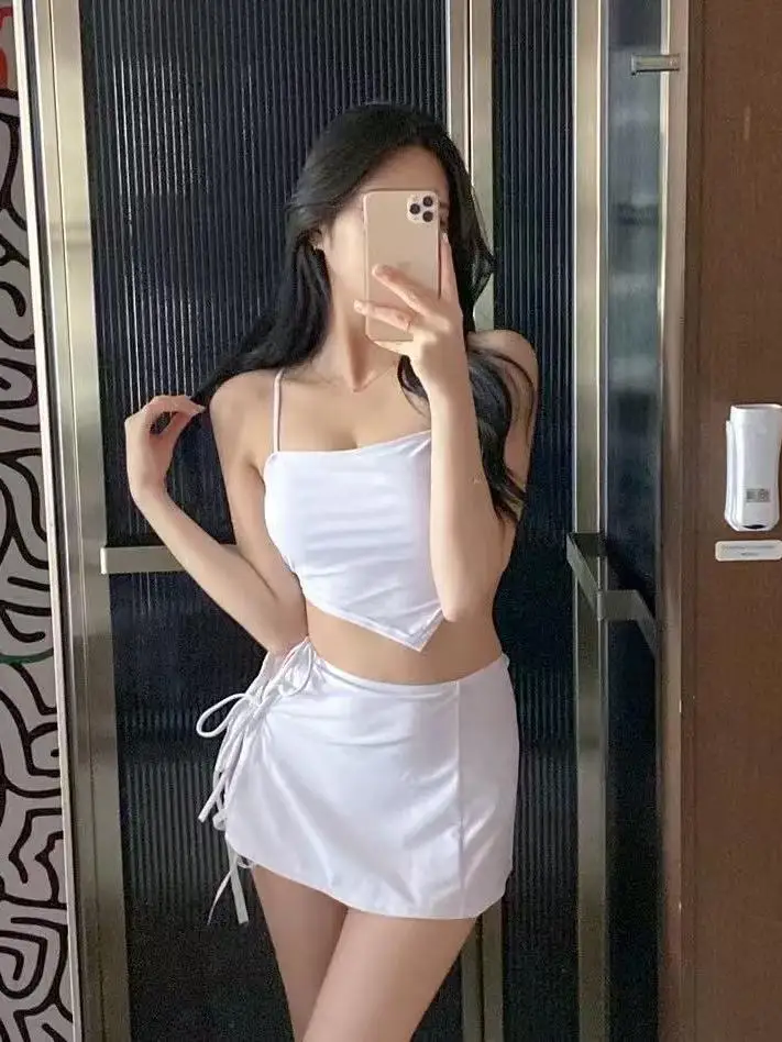 

Белый сексуальный комплект из футболки бикини, корейский купальник с горячими источниками, юбка на бретельках, купальник для женщин, спортивный Fitn