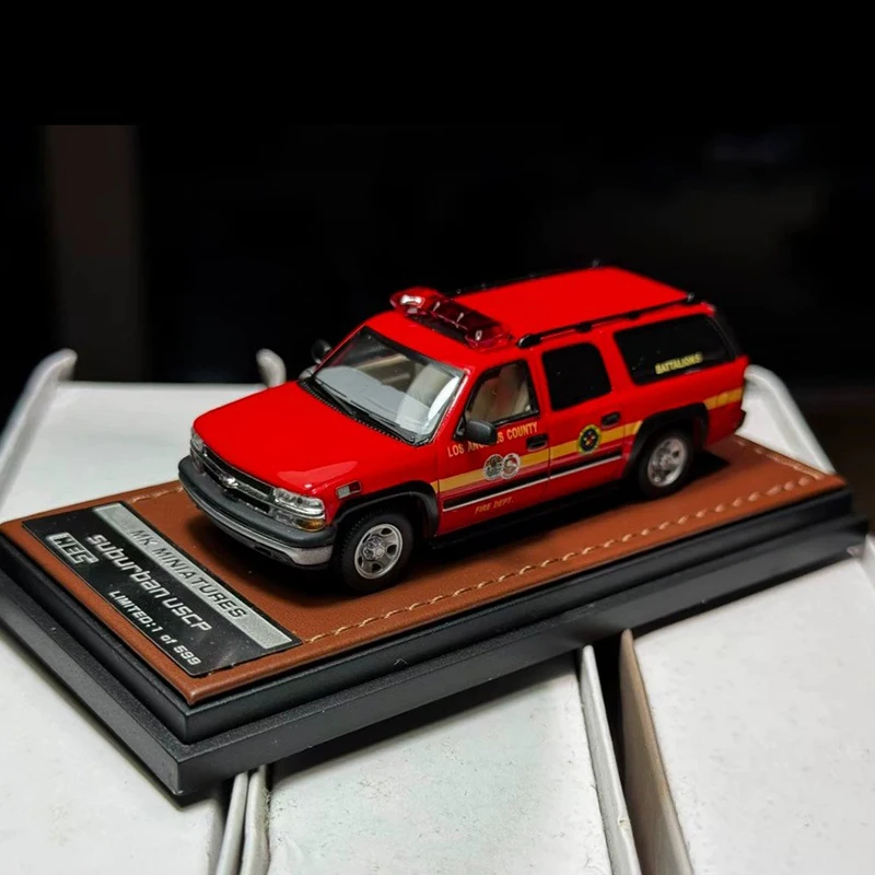 Modelo MK escala 1:64 motor de bomberos suburban/modelo de coche de aleación de policía decoración estática coleccionables juguetes de regalo