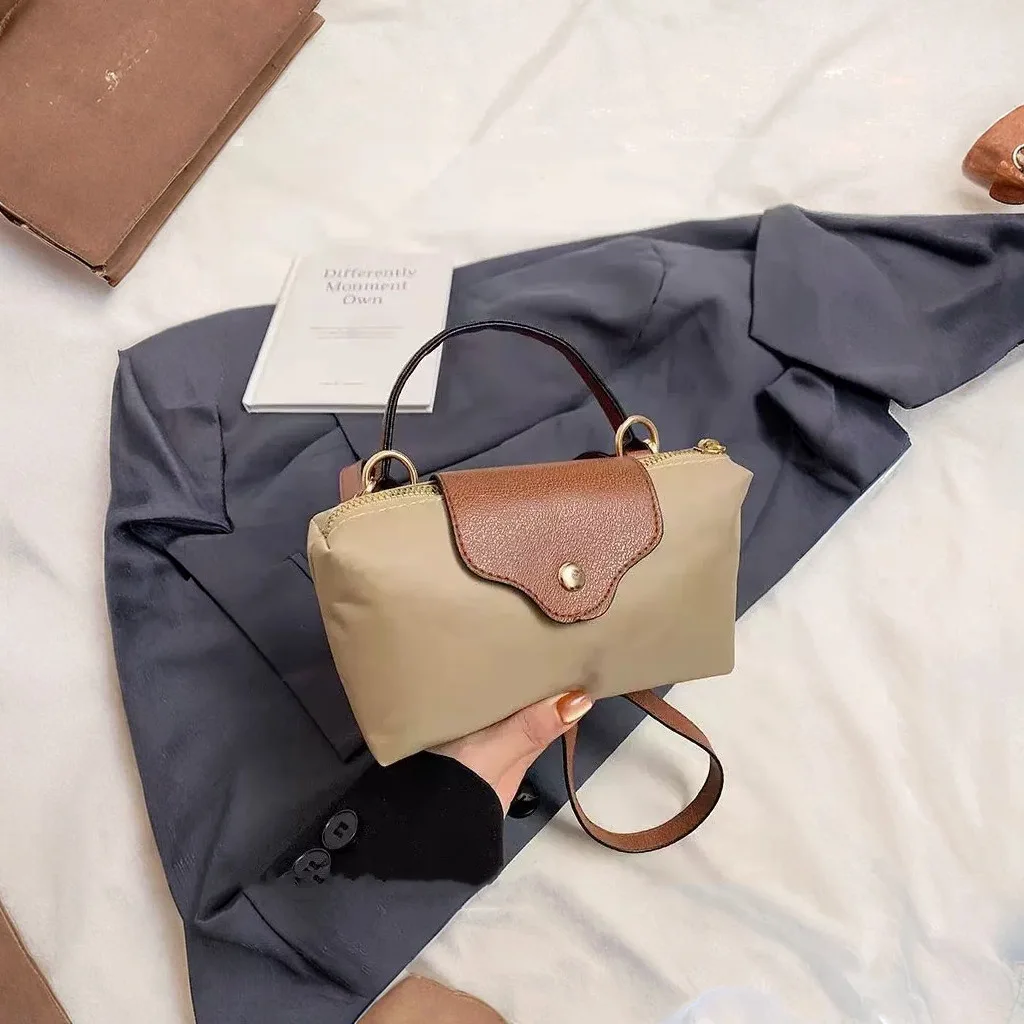 Free Customized Classic Retro Dumpling Bag 2026 New Lightweight Casual Commuter Crossbody Daily Lazy Nylon Shoulder Bag Female