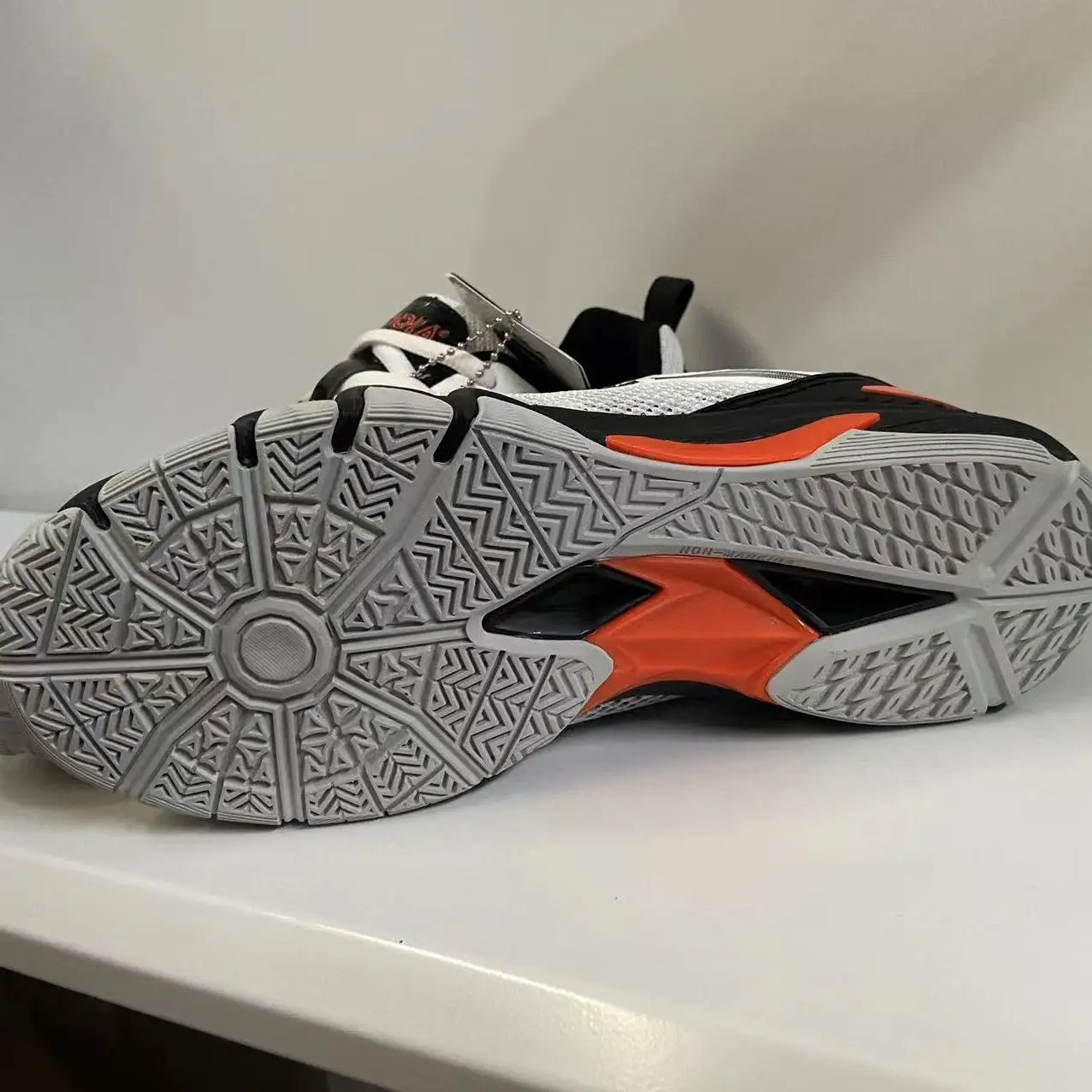 Chaussures d'entraînement de badminton professionnelles pour hommes, baskets de tennis de table pour athlètes masculins, chaussures d'entraînement de volley-ball Sina tide