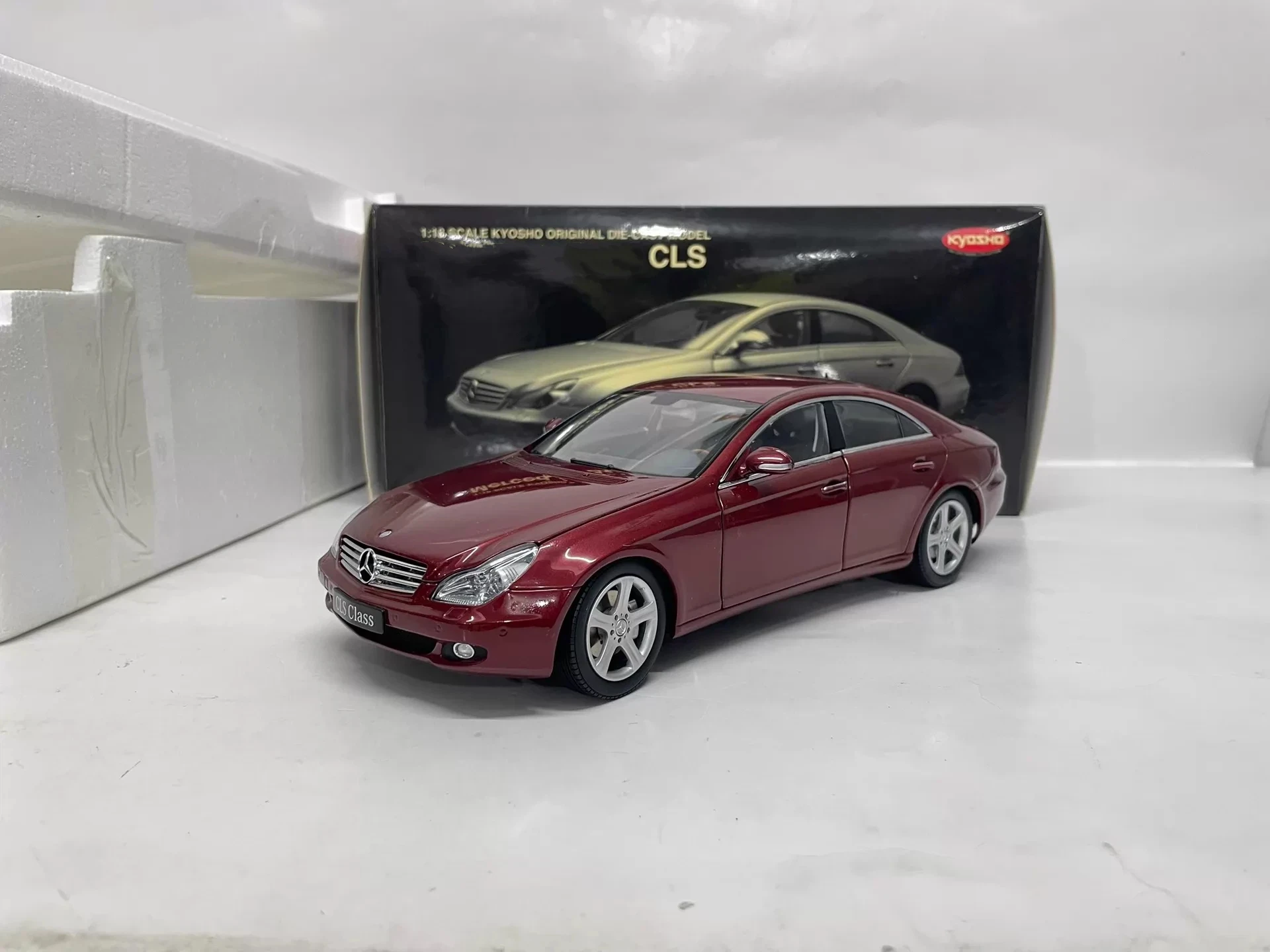 

Металлическая статическая модель автомобиля Kyosho 1:18 CLS500 класса, цвет бургунди, лимитированная серия, имитация, подарок