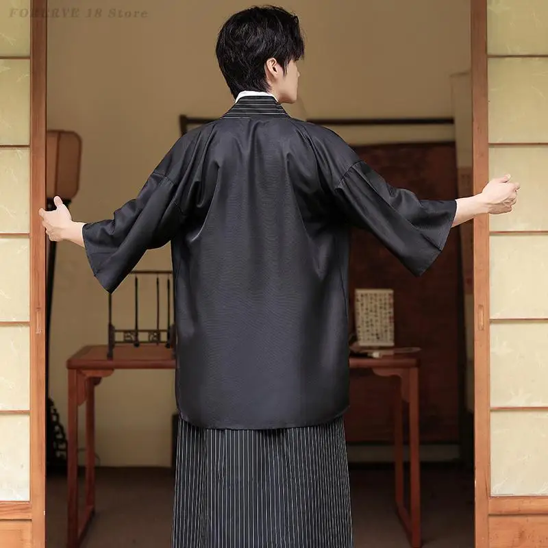 مجموعة كيمونو ياباني عتيقة للرجال كيمونو رسمي تقليدي زي الساموراي ملابس رجالي مخططة تنورة طويلة الزي