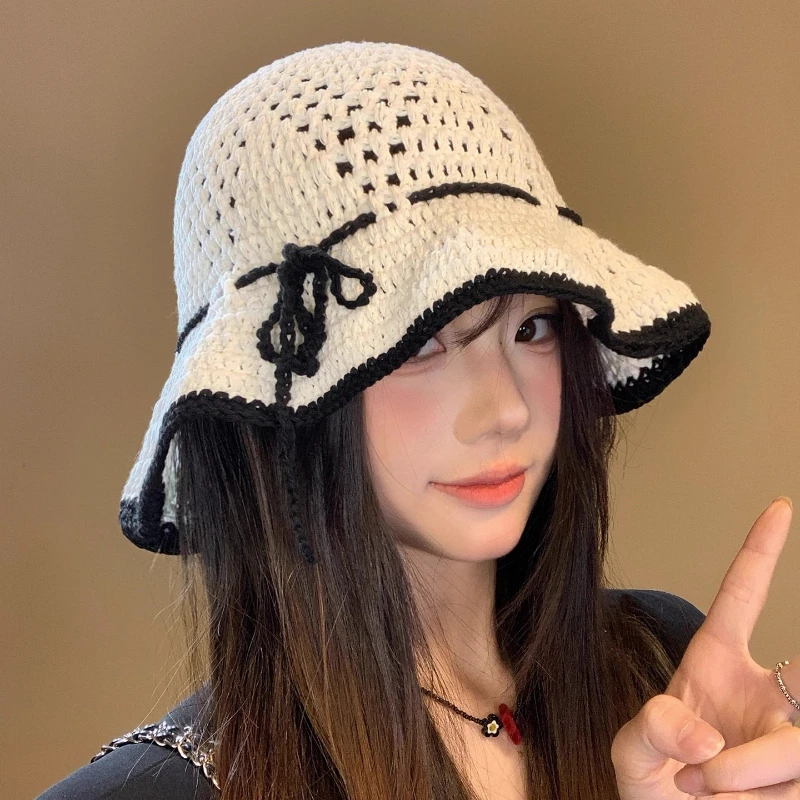 หมวกบักเก็ตไหมพรมสายรัดโบว์หวานๆ สำหรับผู้หญิง โชว์ใบหน้าดูเล็ก น่ารัก เหมาะสำหรับเดินทางในฤดูใบไม้ผลิและฤดูใบไม้ร่วง สไตล์ลำลองอเนกประสงค์ เรียบง่าย หมวกผู้ชาย