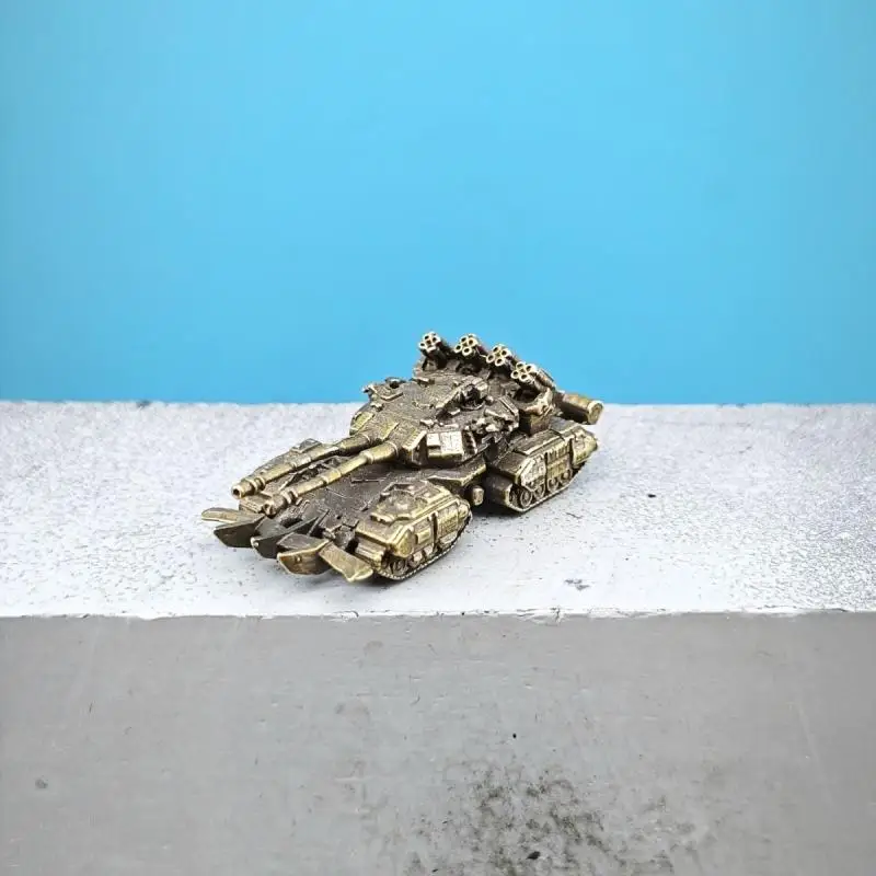 Red Alert 2 Soviet Super Apocalypse Tank Brass Brass Model Miniature Mental Omega Desktop Ornament Figurine Gift