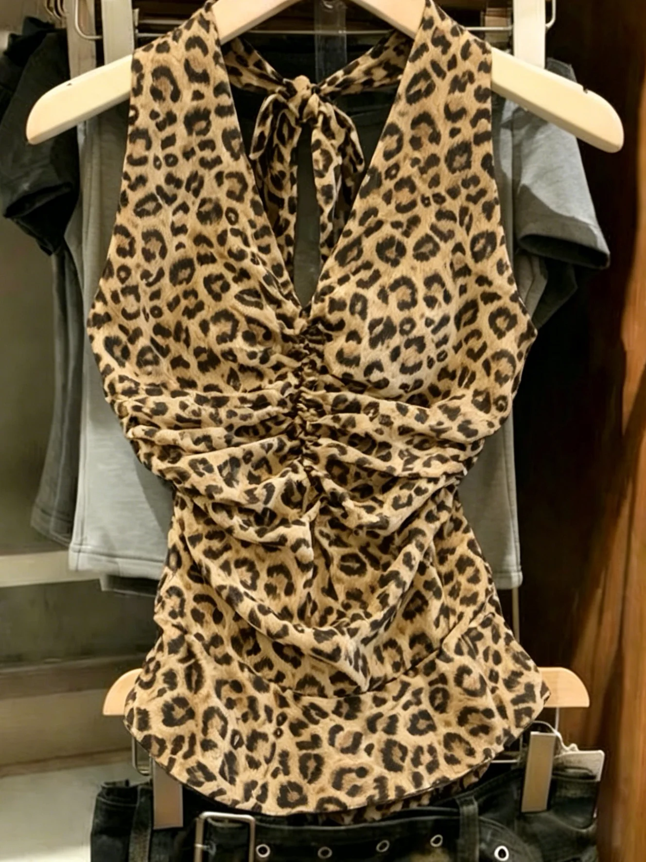 Korean Style Sexy Leopard Print Halter Vest Women Summer Slimming Bell Sleeve Outerwear Top Trendy Fashion Casual Outfit