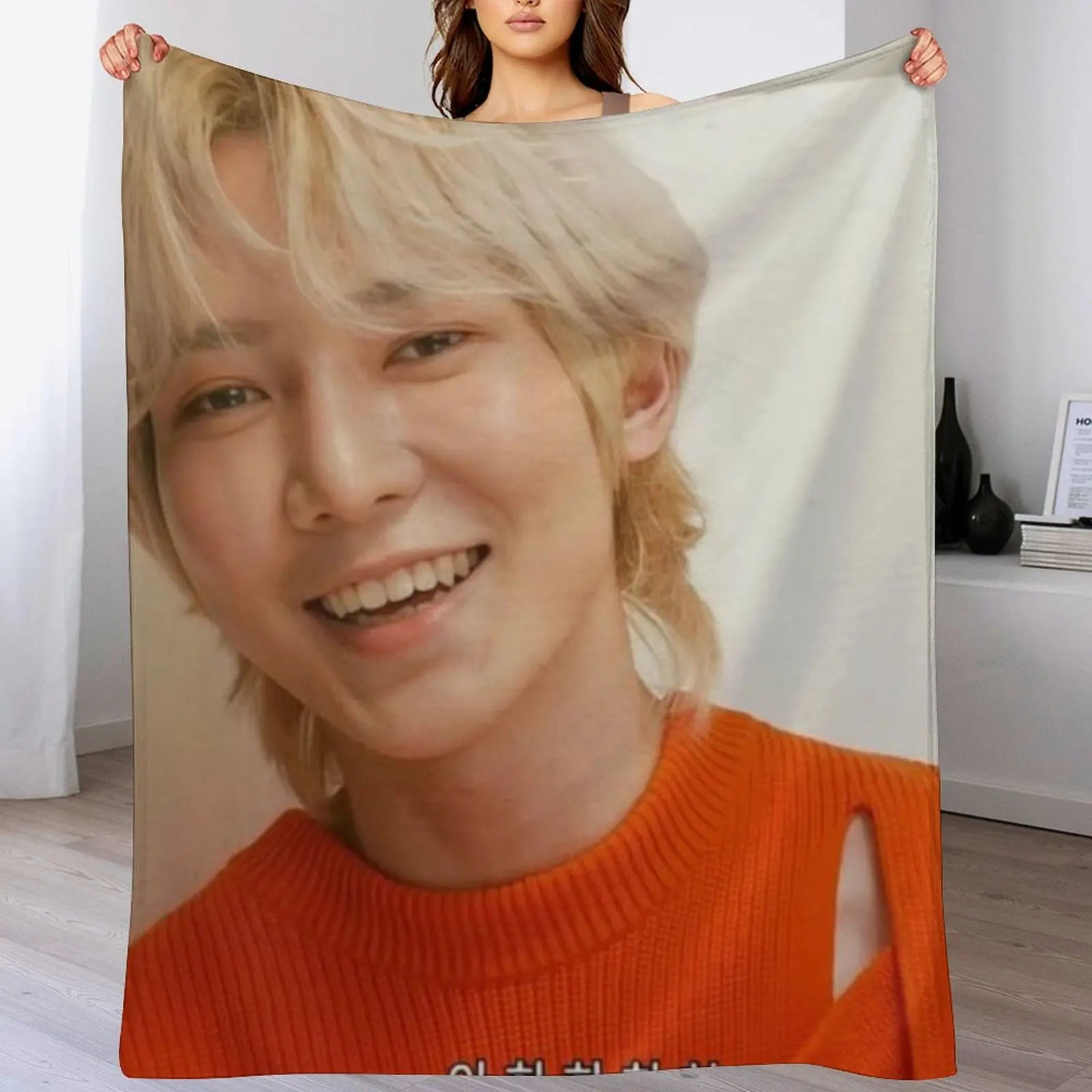 

yeosang being cute Throw Blanket All Season Lightweight Soft Blanket for Bed
