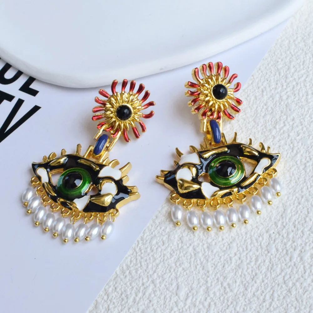 Vintage Ethnic Eyes Pendant Dangle Earrings For Women Jewelry Fashion Show Collection Earrings Accessories