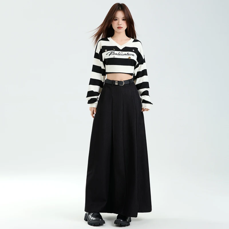 

Autumn black large hem suit skirt for women with high-end drapeaCasual long skirt with high waist and pleated umbrella design
