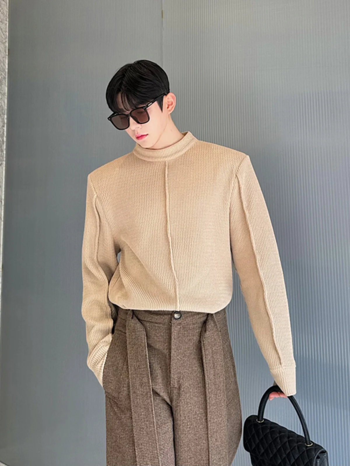 

Мужской вязаный свитер на осень-зиму, оригинальный дизайн, корейский стиль, воротник-стойка, скрытая молния, универсальный, с наплечниками, удлиненный...