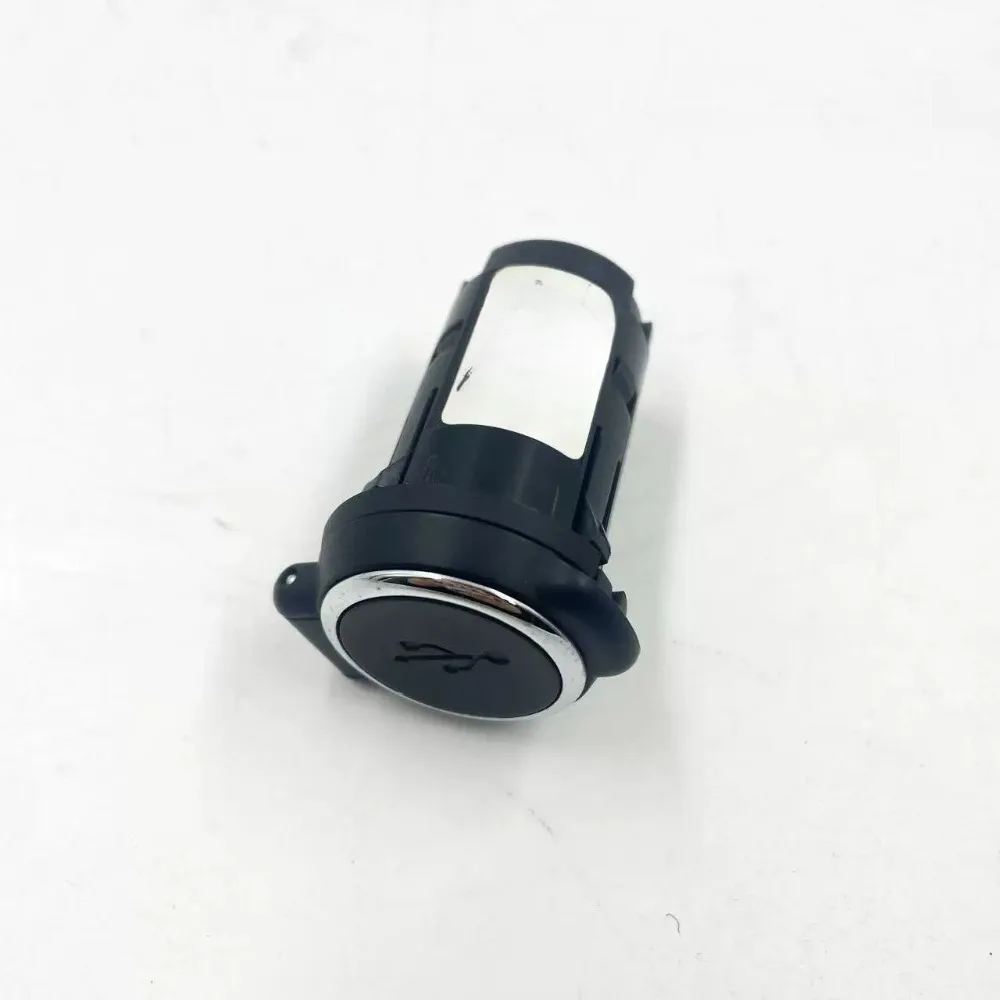 Für Peugeot 4008 5008 für Citroen C5 Aircross Hinterer USB High-End-Anschluss Auto-Ladeadapter Original