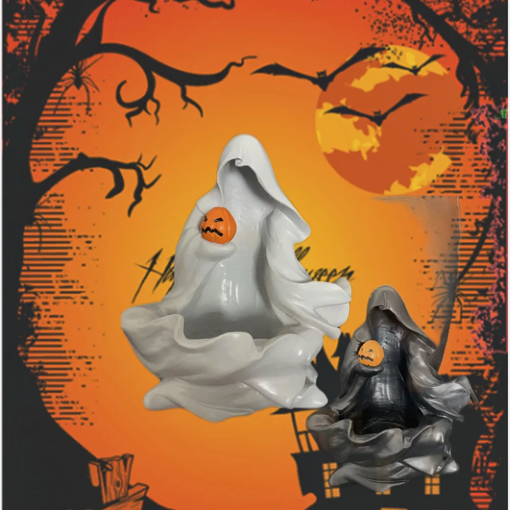 

Spooky Pumpkin Nightstand Decor‌ - Eerie Glow-in-the-Dark Tabletop Accent