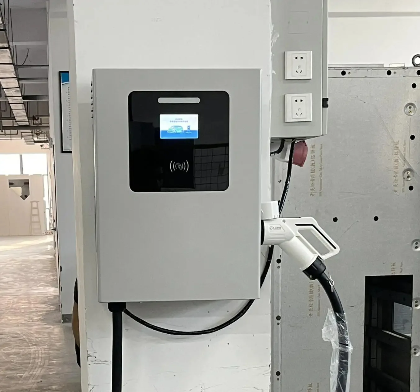 40kW CCS2 DC Fast Charging Pile | Wall-mounted Design | Support For OCPP Remote Management