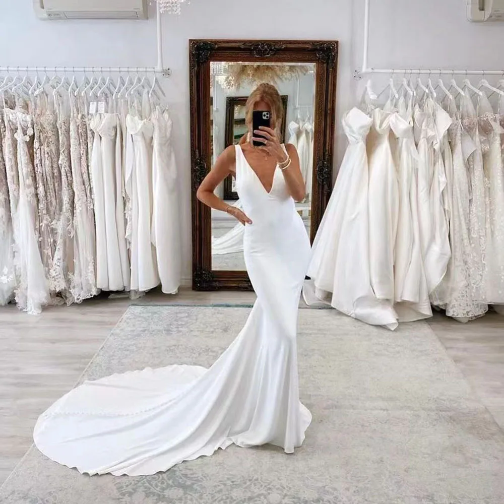 

Sexy Mermaid Wedding Dress V-Neck Open Back Boho Wedding Gown Simple Long Train Custom Made Bridal Dress Robe De Mariee