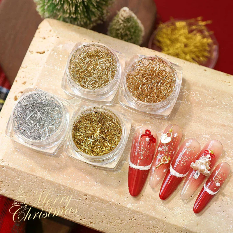 กล่องเล็บตกแต่งลายกลิตเตอร์ 3 มิติ แบบฟอยล์ ผงกลิตเตอร์สำหรับตกแต่งเล็บ สีทอง สีเงิน รูปทรงไม่สม่ำเสมอ สำหรับตกแต่งเล็บ ทำเล็บ ชาร์มตกแต่งเล็บ สำหรับร้านทำเล็บ