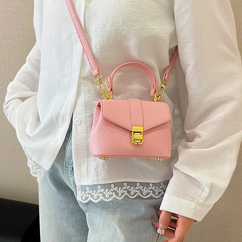 

Большая сумка из гальки и кожи 2025 года, модная женская сумка с верхней ручкой, роскошная сумка через плечо, шикарная сумка на плечо, модная сумка «день-ночь» ​