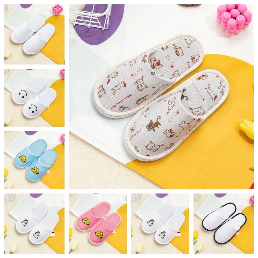 

Casual Disposable Slippers Unisex Non-Slip Comfortable Hotel Slippers One Size Thickening Children's Slippers Travel