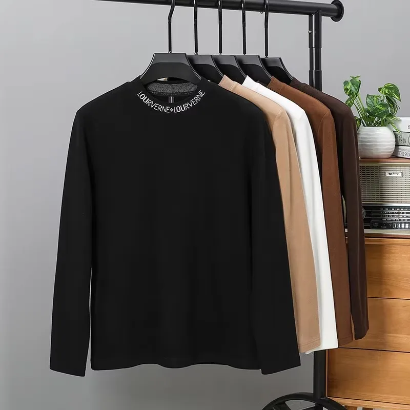 Camiseta ligera de manga larga de terciopelo de marca de lujo para hombre, top de cuello redondo, nueva tendencia de otoño, sudadera informal cálida bordada con cuello