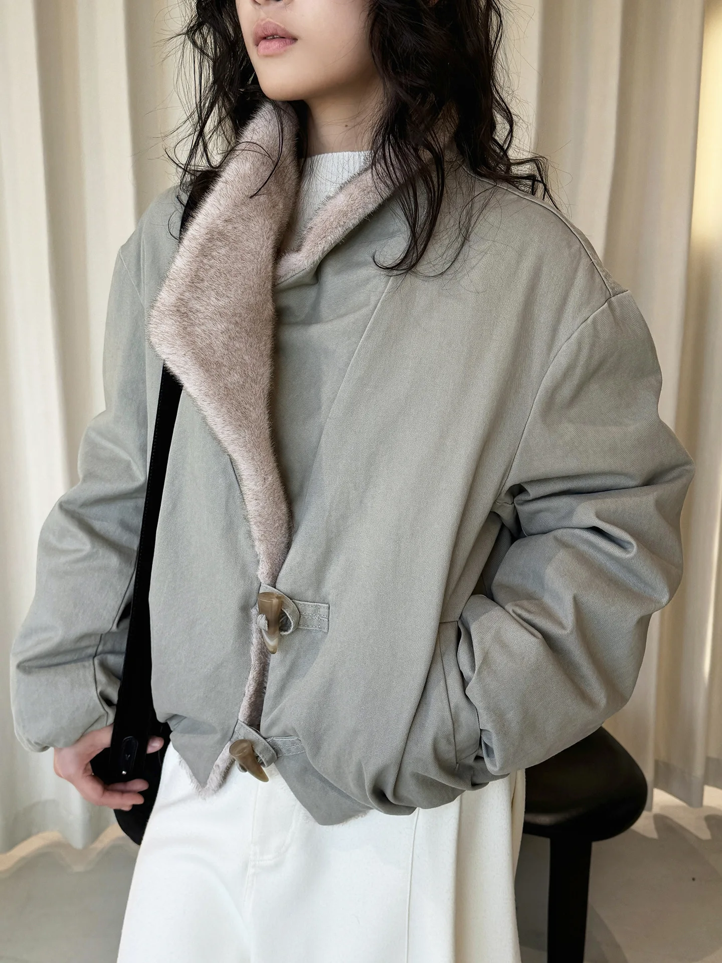 Winter new Korean version fashionable design style flip collar mink fur down jacket, comfortable and warm jacket for women