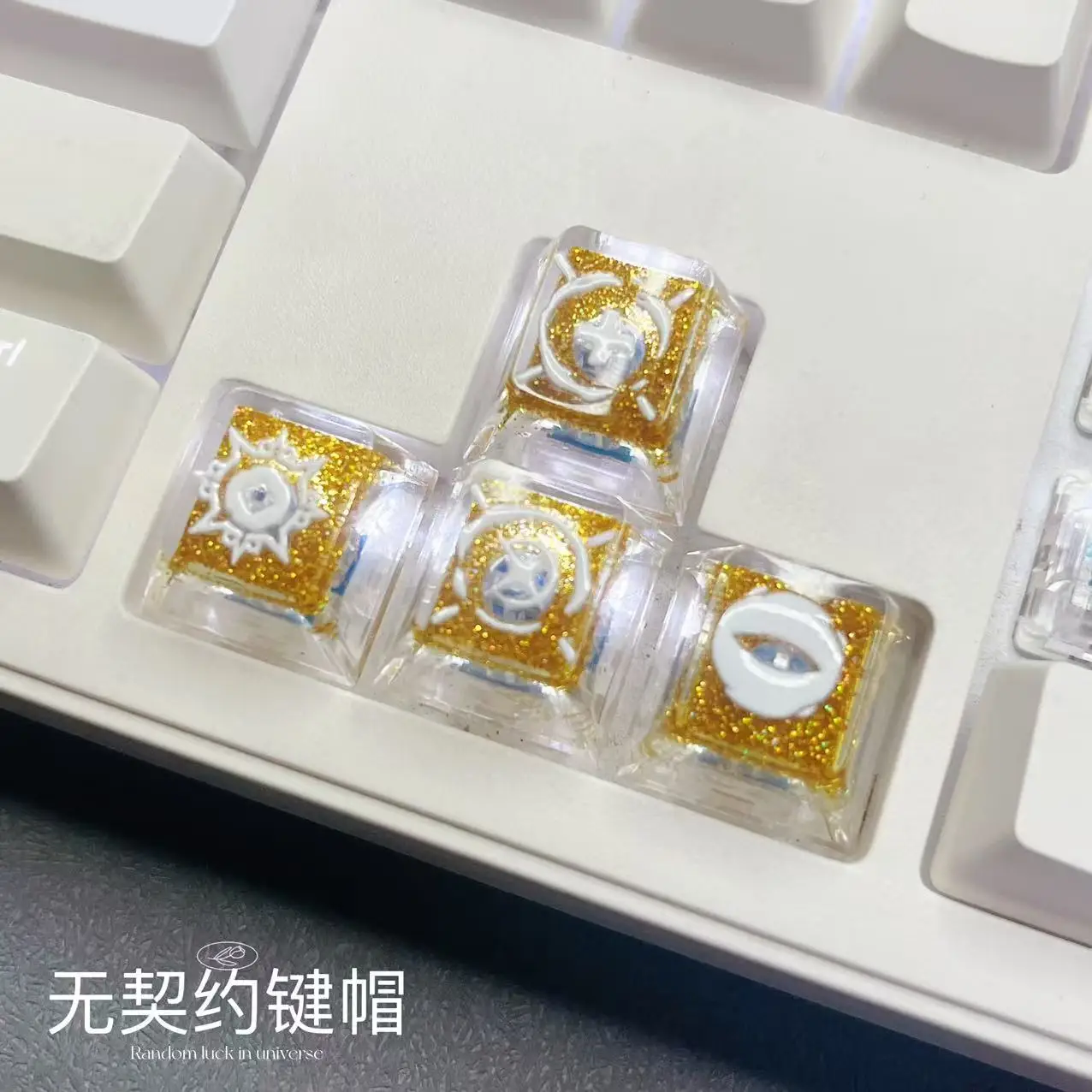 

4pcs Cartoon Anime Keycaps Gold Transparent Creative Personalized Game Mechanical Keyboard Keycaps Gold Transparent Keycaps