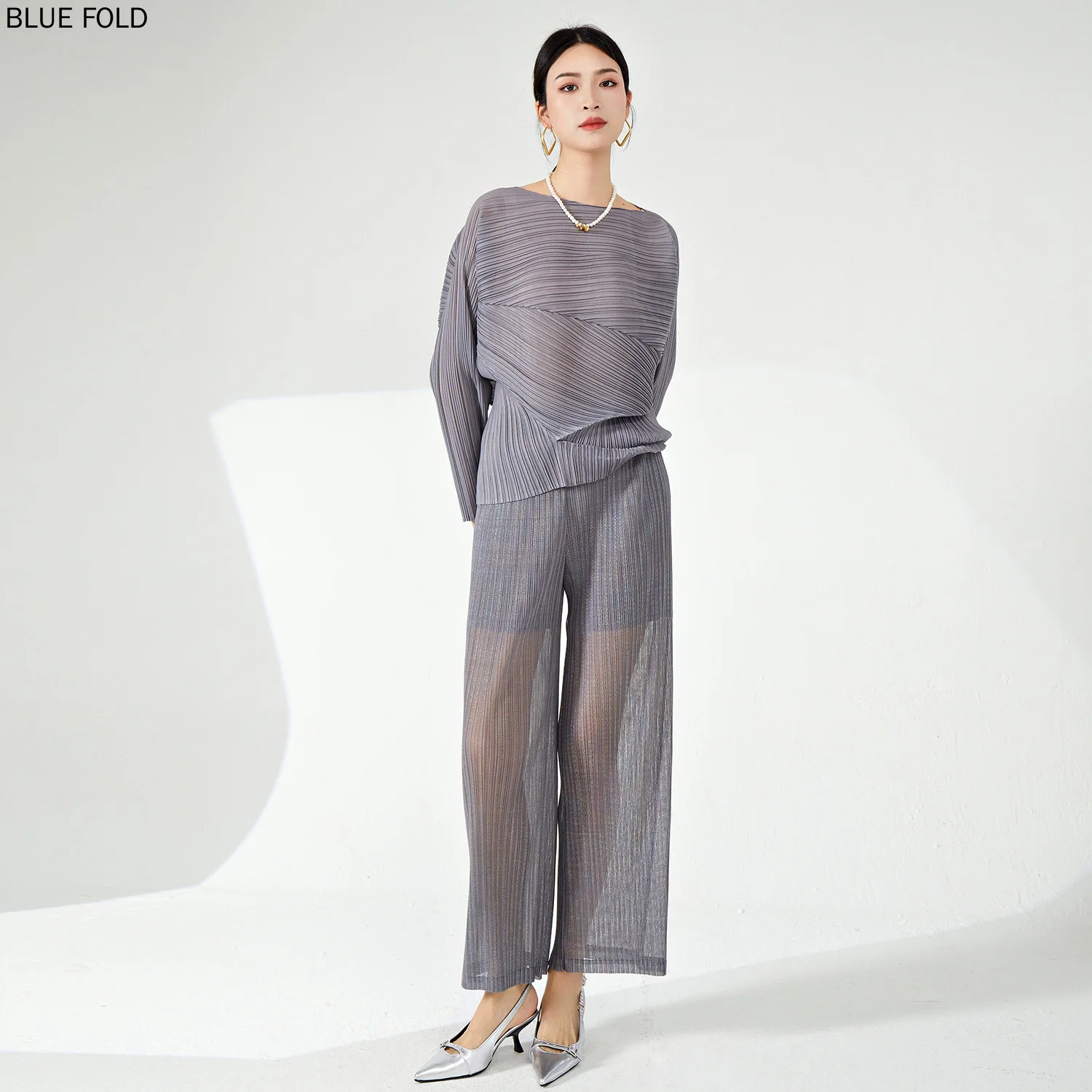 Miyake PP Series Irregular Long-Sleeved Tops for Women, Solid Color, Loose, Simple, Versatile Pleated T-shirt, Japanese Design