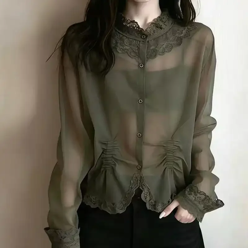 

Elegant Women Blouse With Lace Peter Pan Collar And Sheer Fabric For Casual Spring Summer Wear