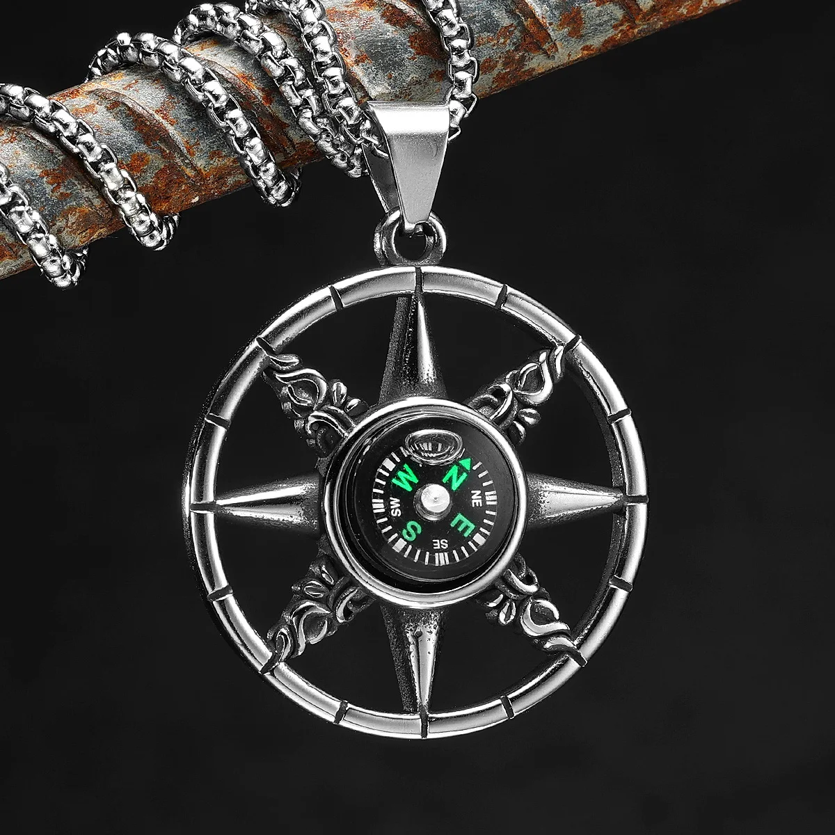 

North Star Compass Necklace Men Rudder Pendant Chain Punk Hip Hop Boy Male 316L Stainless Steel Jewelry Creative Gifts Wholesale