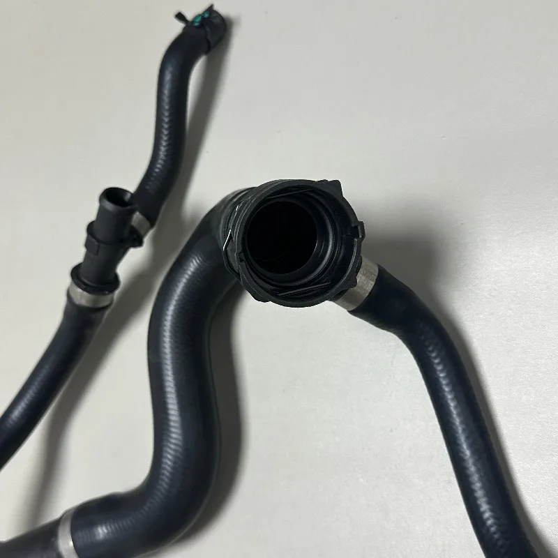 32224779 32249658 31474498 Radiator Coolant Hose Suitable for VOLVO V60 V90 S60 S90 S90L XC60 XC90