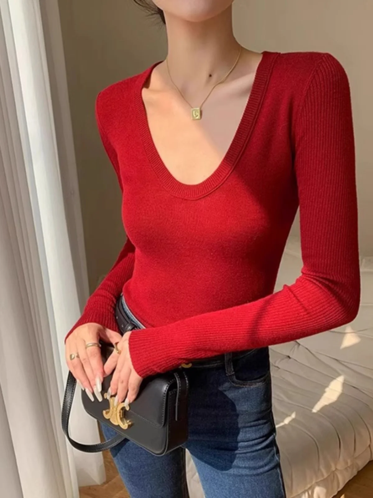 

Elegant Red Long Sleeve Knitted Slim Fit Base Shirt Low U-Neck Inner Wear Top for Women Commute Style Korean Version Base Tee