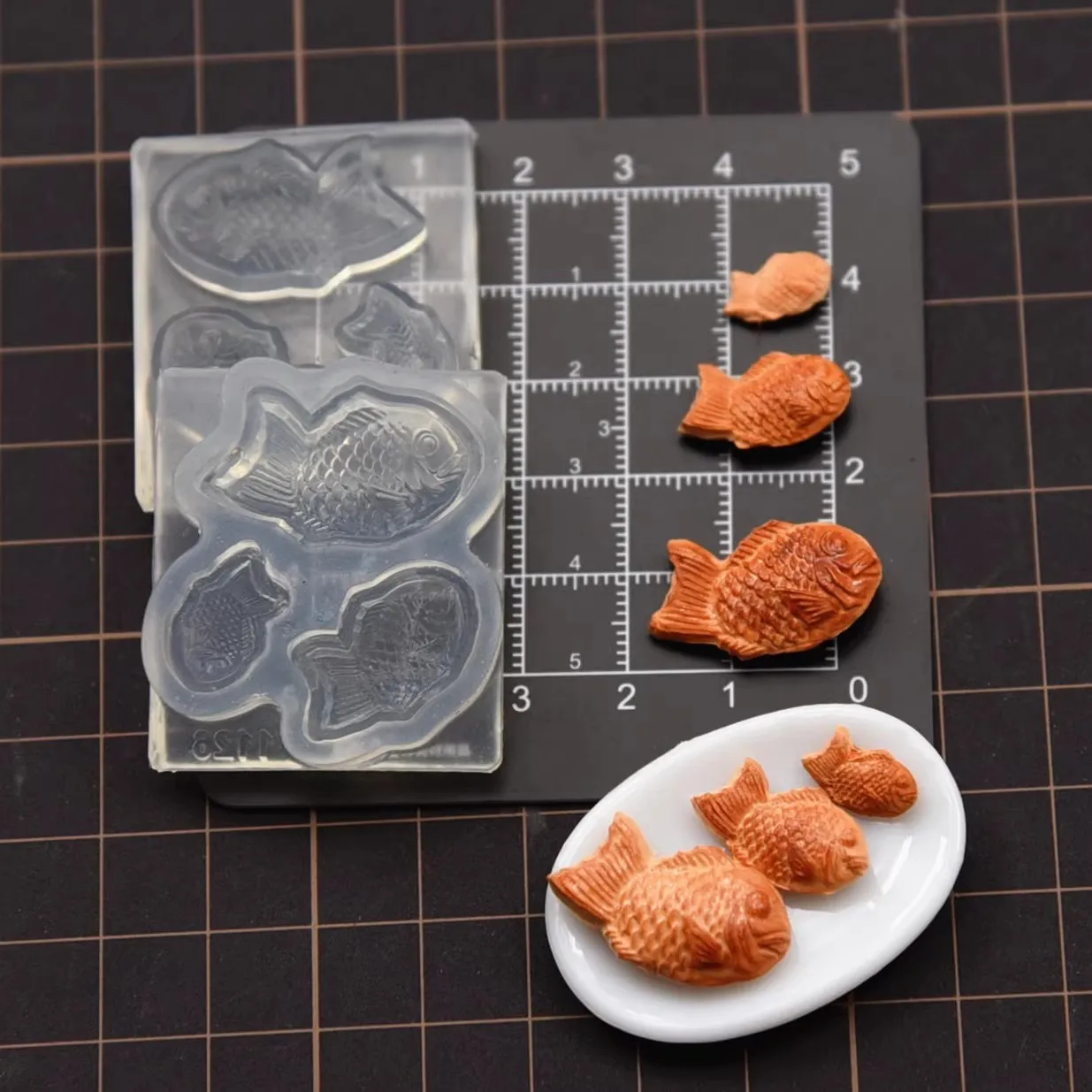 2pcs Set 3D Mini Roasted Fish Silicone Mold Polymer Clay Food Toy Fasting DIY Moulds