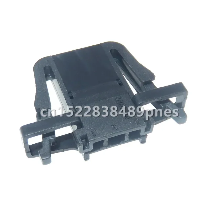 3 Pole 3B0972703 Automotive Horn Plug 1.5 Auto Wiring Harness Socket Door Lamp Tail Lights Connector 3B0 972 703 For VW Skoda