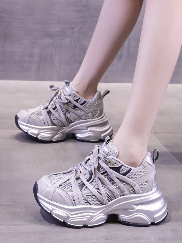 comfortable-fashionable-mesh-unisex-dad-shoes-with-inner-heightening-design-for-women-fall-season-new-style-sports-casual-shoes