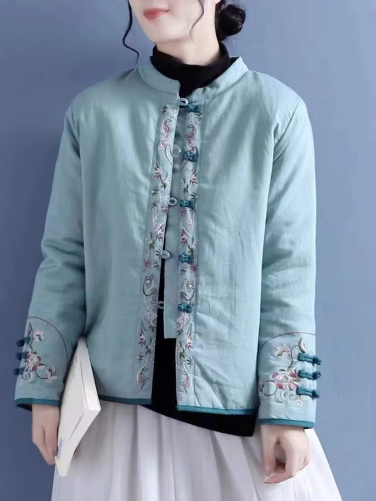 

Новая женская куртка в китайском стиле с вышивкой, на пуговицах, с воротником-стойкой, свободного кроя, с длинными рукавами, из хлопка, в стиле ретро