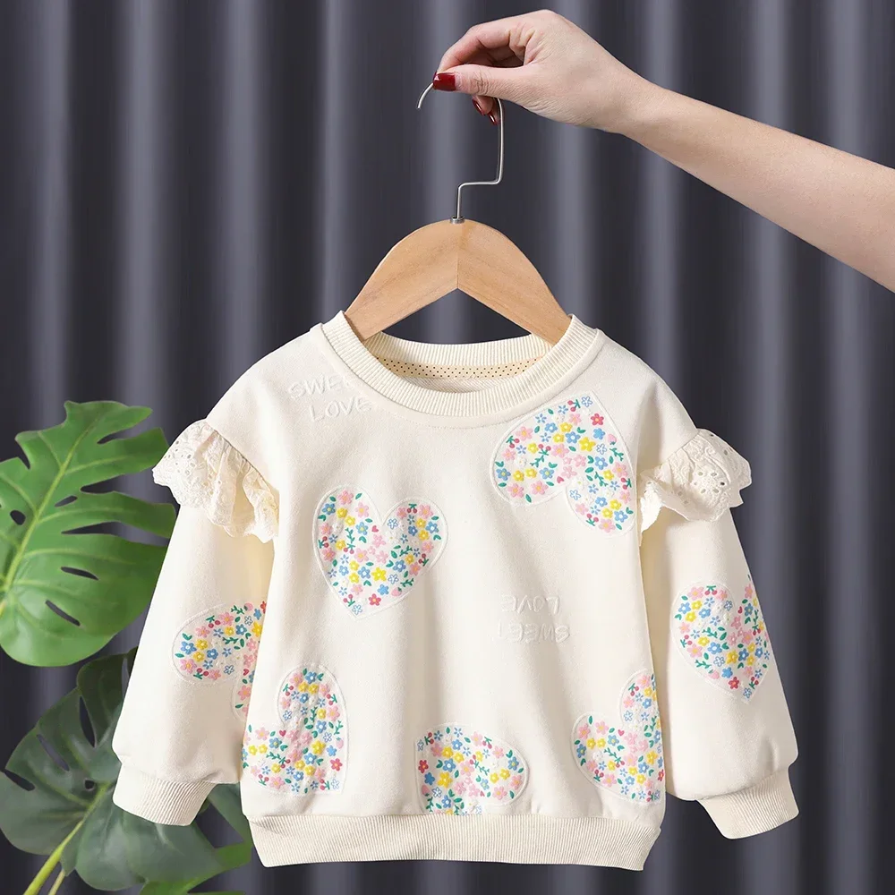 

New Little Girl Sweatshirt Heart Printed Shirt Cute Korean Style Tees Soft Cotton Lace Sleeve Decor Fall Children Clothing