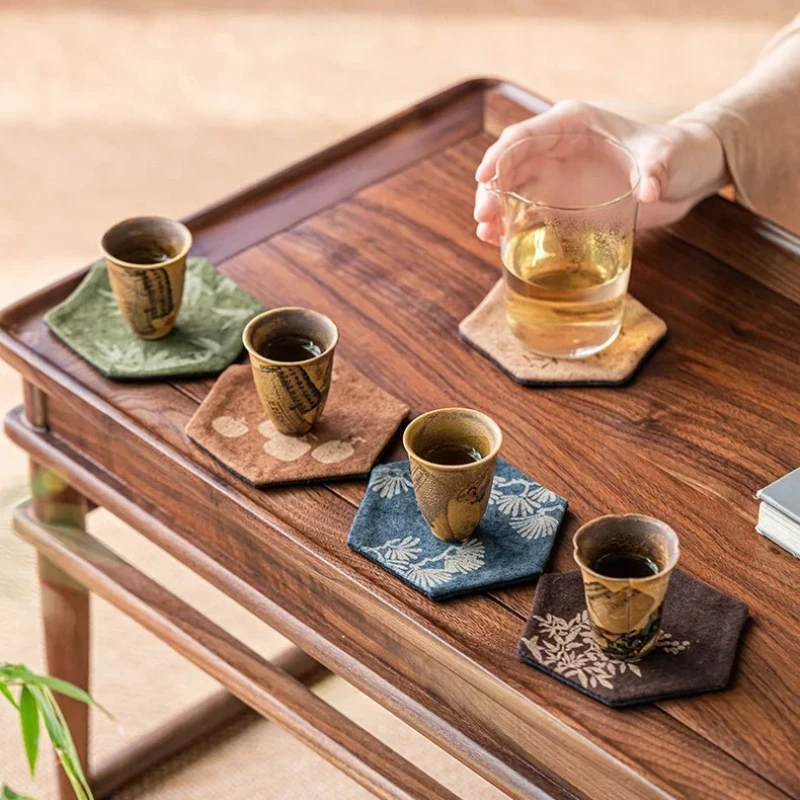 Vintage bewässerte Gaze, quadratische Untersetzer, Batik-Blume, rutschfeste Wärmeisolierung, Tischsets für Kaffeetassen, Teetassenhalter, Matten