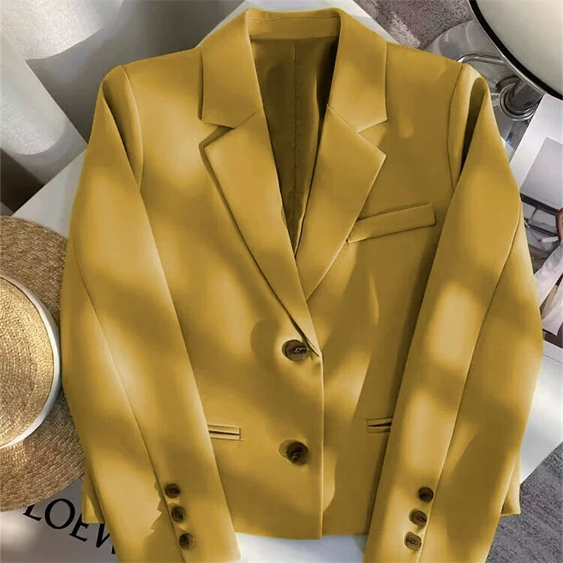 

Черные укороченные блейзеры, женская верхняя одежда, новинка 2025, универсальная укороченная куртка с зубчатым воротником, женский корейский шикарный однобортный костюм, пальто