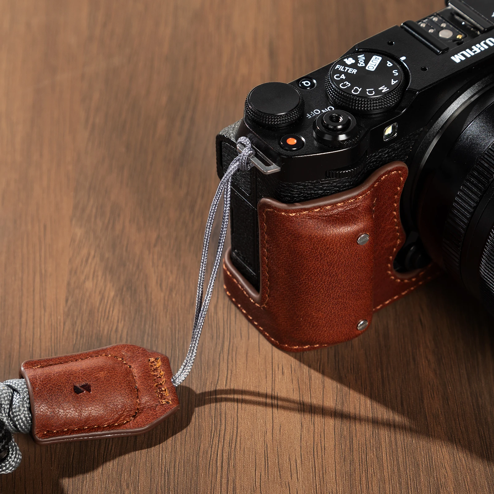 SmallRig Camera Leather Half Case Kit for FUJIFILM X-M5 wIith Wrist Strap Retro Style with 1/4”-20 Threaded Hole Brown/Black