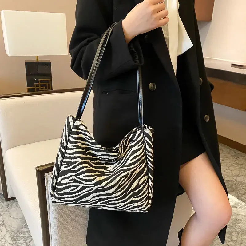 Zebra Canvas Shoulder Bags Women Vintage Harajuku Large Capacity Underarm Totes Hasp Casual All-match Сумка Женская Commuter