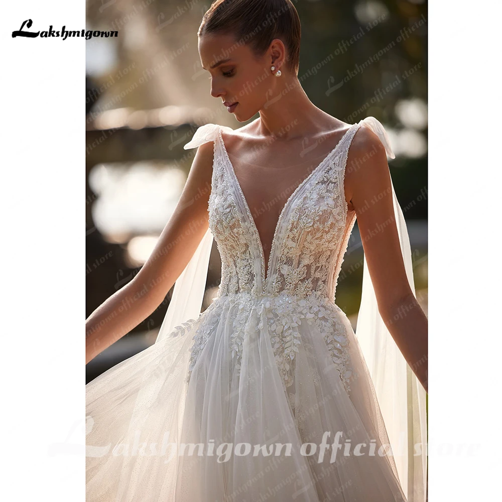 Lakshmigown Deep v-neck Brides abiti Da Sposa Lace Tulle Appliques Backless Chapel Train pieghe Abito Da Sposa