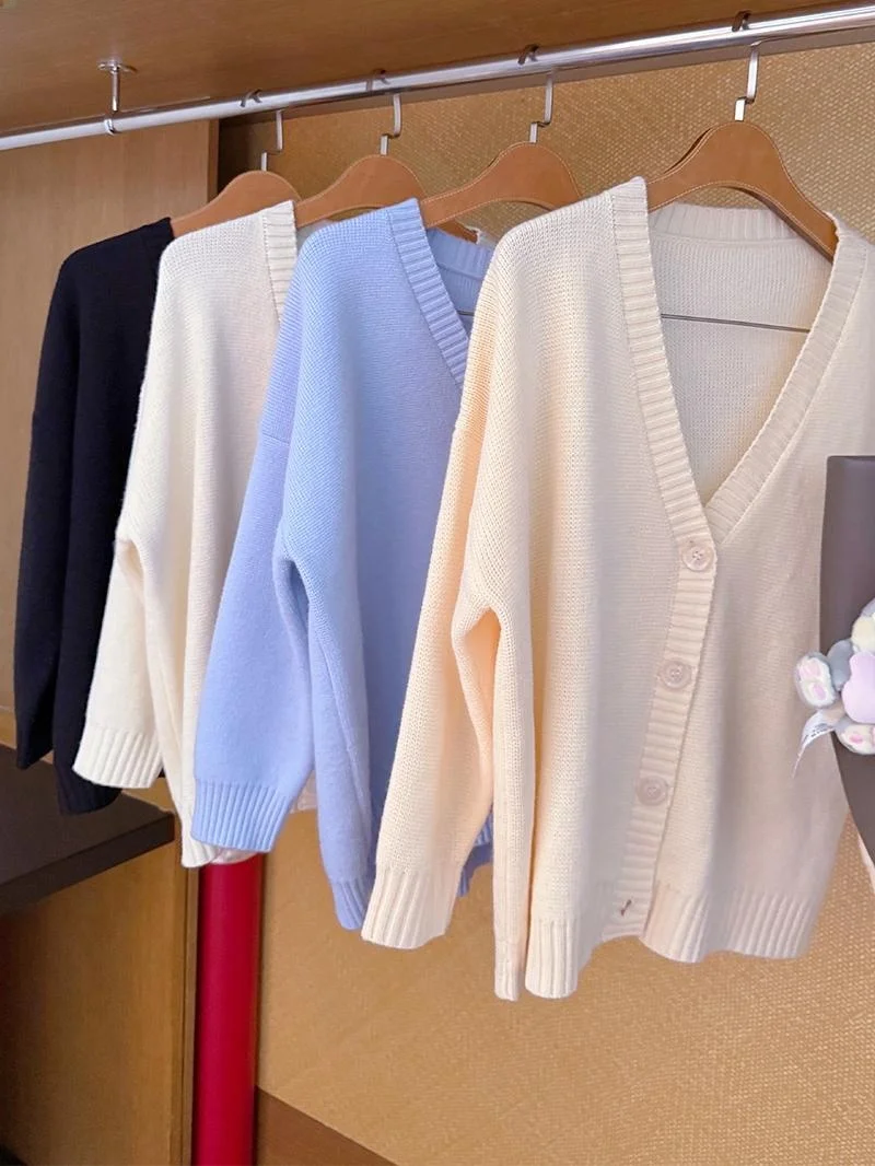 

Вязаный свитер оверсайз Winema Xiaoxue Pure Love Blue Salmon для женщин, весенний, черный, с длинными рукавами, стандартной длины, кардиган