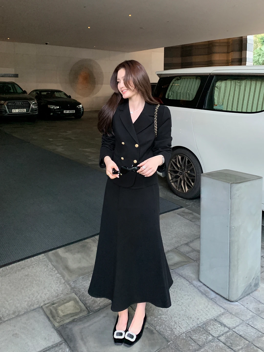 

Костюм-двойка Maven Lin Ele: пиджак и юбка-рыбка для женщин, черный цвет, деловой стиль, зимняя коллекция