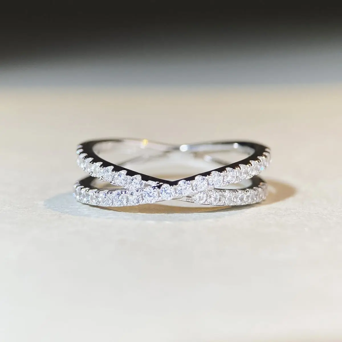 

925 Sterling Silver Mozambican Ring D Color Cross Row Ring Versatile Tail Ring VVS1 Ring Ladies Luxury Jewelry