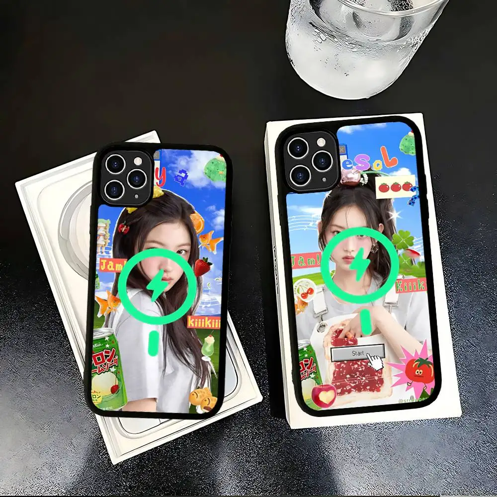Dancing Group K-KiiiKiii Girl Singing Magnetic For Magsafe Phone Case For IPhone 17 Air 16 Pro Max 15 14 13 12 Protective Cover