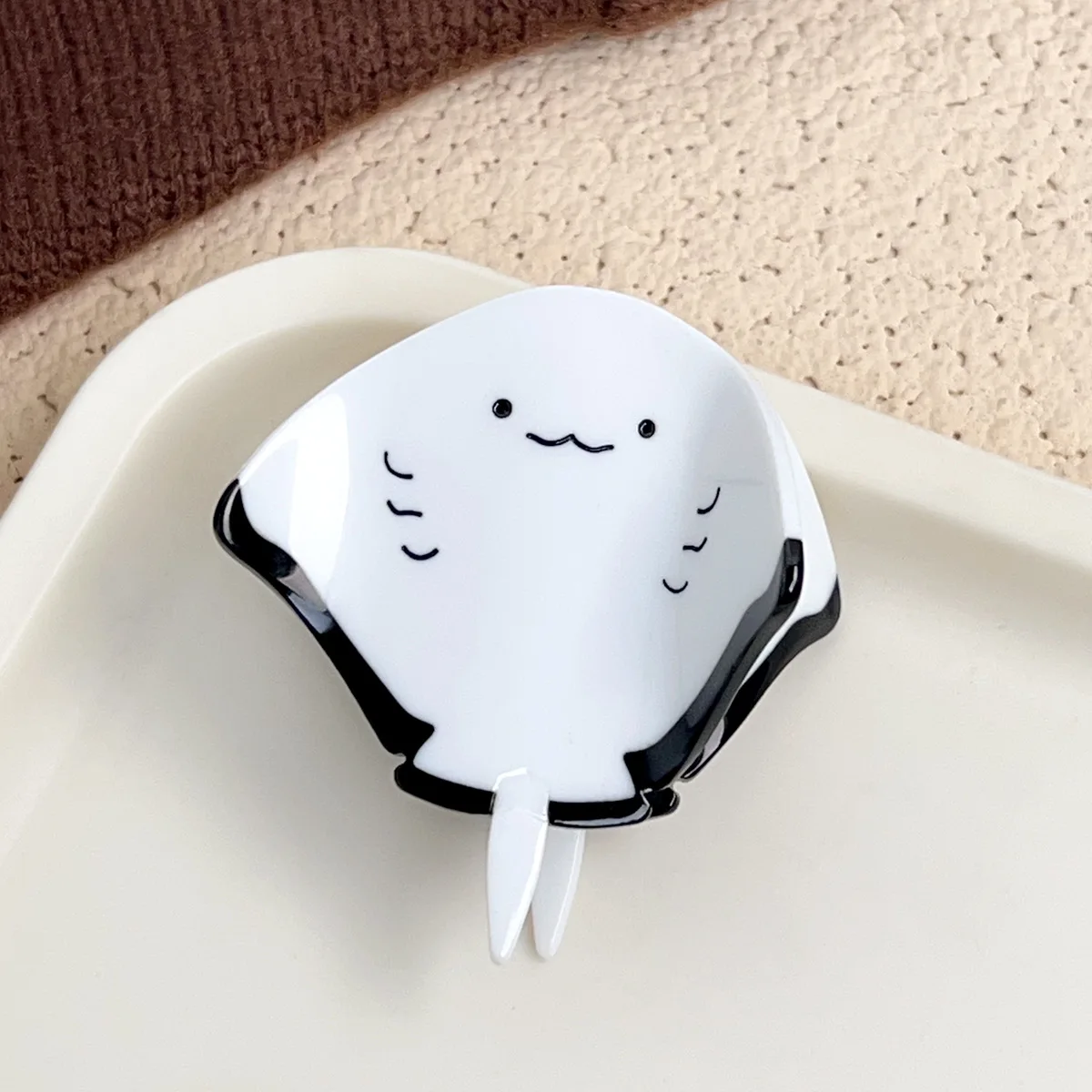 مشبك شعر على شكل حوت مخلوق محيطي بتصميم جديد، دبوس شعر عالي الجودة ولطيف من الأسيتات، إكسسوار شعر القرش لأعلى الرأس