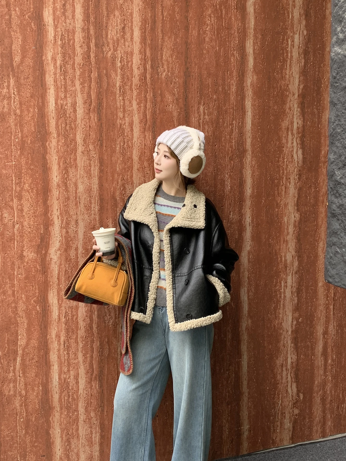 ELINSU Chaqueta de Piel de Cordero Reversible para Mujer, Cuello Vintage Hoado, Abrigo Corto de Cuero PU, Cálido y ueso, ...