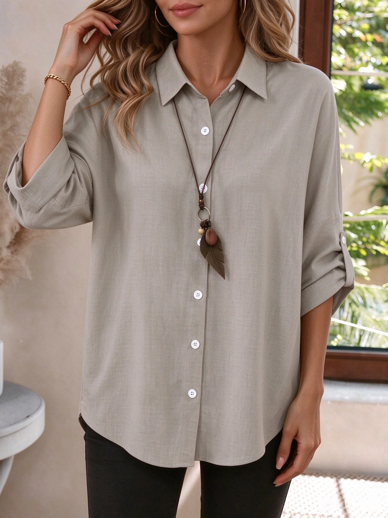 Damen-Bluse mit Knöpfen, Oversize-Schnitt, Ärmel mit Rollkragen, lässiges Hemd für Frühling und Herbst, Größen S-XXL, einfarbig, mit Umlegekragen, lockere Hemden für das Büro. – Detail 3