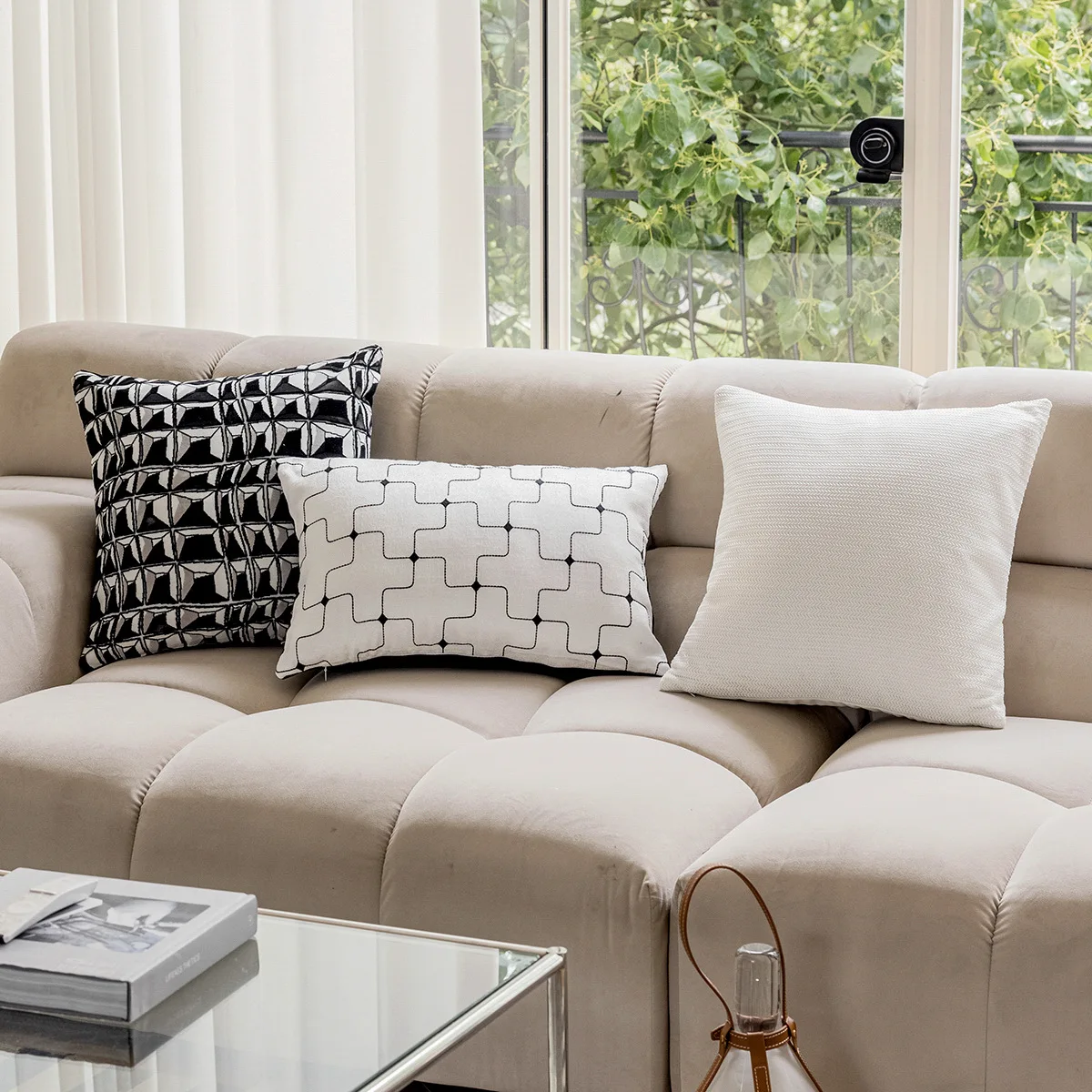 

Black White Light Luxury Cushion Cover Nordic Geometric Jacquard Sofa Pillow Case Home Decor Modern Design Sense Pillow Cover