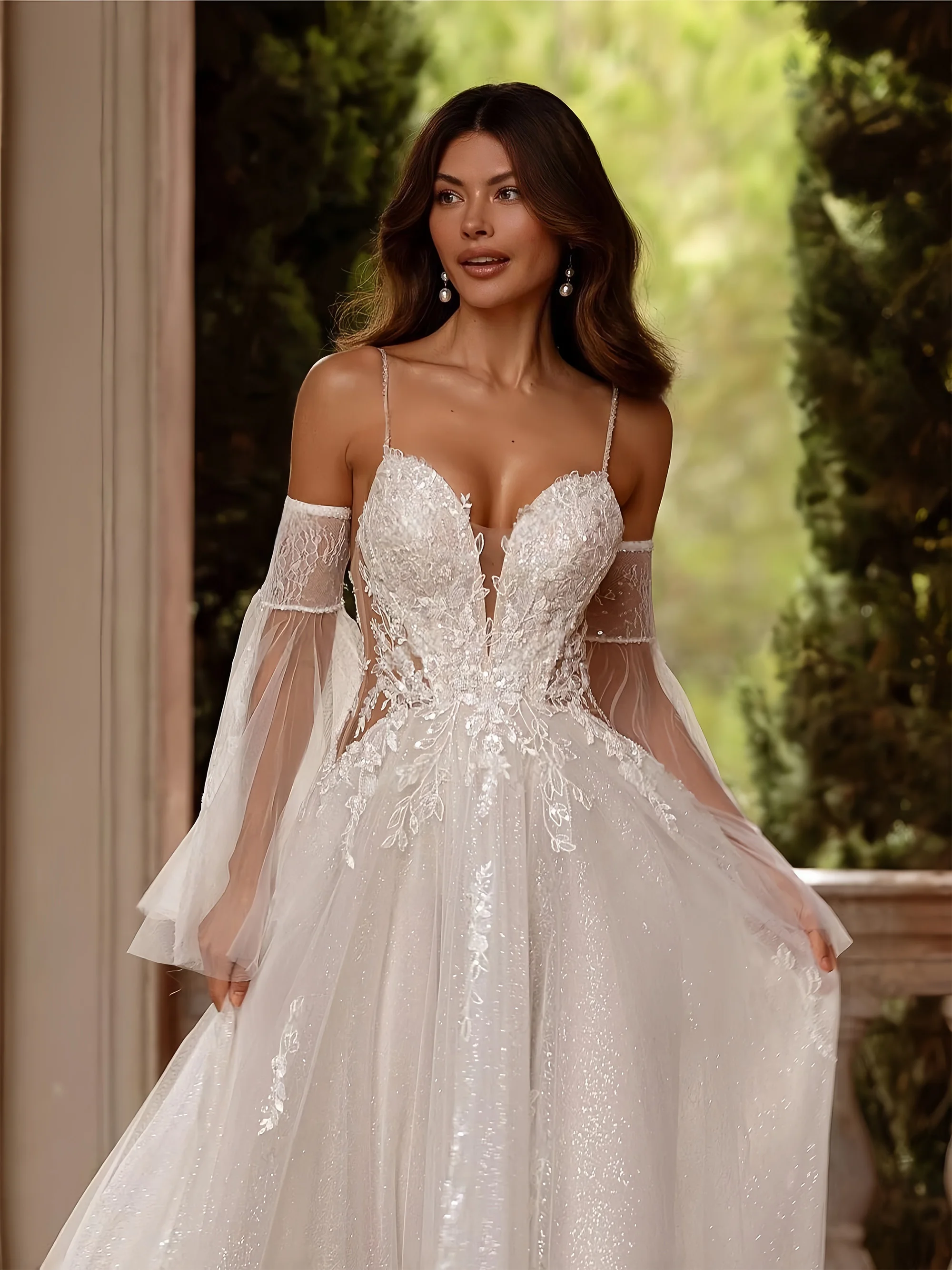 فساتين زفاف جميلة ألف خط تول المتدرج زي العرائس الدانتيل يزين عارية الذراعين انفصال الأكمام Vestidos De Novia مخصص